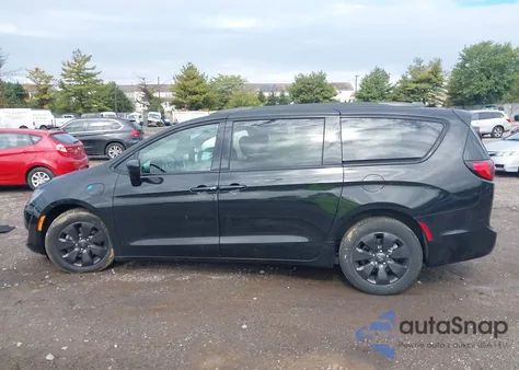 2020 Chrysler Pacifica Hybrid Touring L из США, поврежденный, VIN 2C4RC1L74LR267553